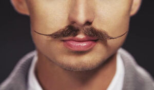 Kackiás Movember bajusz 5 egyszerű lépésben!