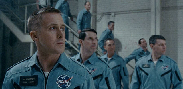 Ryan Goslingot kilőtték az űrbe, és Niel Armstrongként szállt le a Holdra
