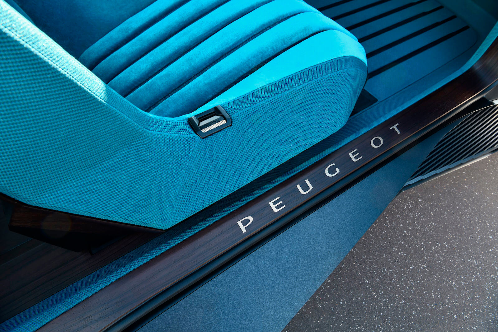 Peugeot e-LEGEND