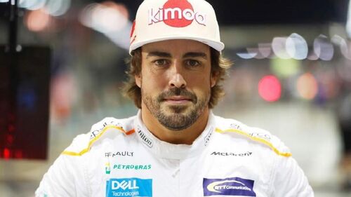 Alonso inspiráló videóval, Hamilton és Vettel díszkísérettel búcsúzott