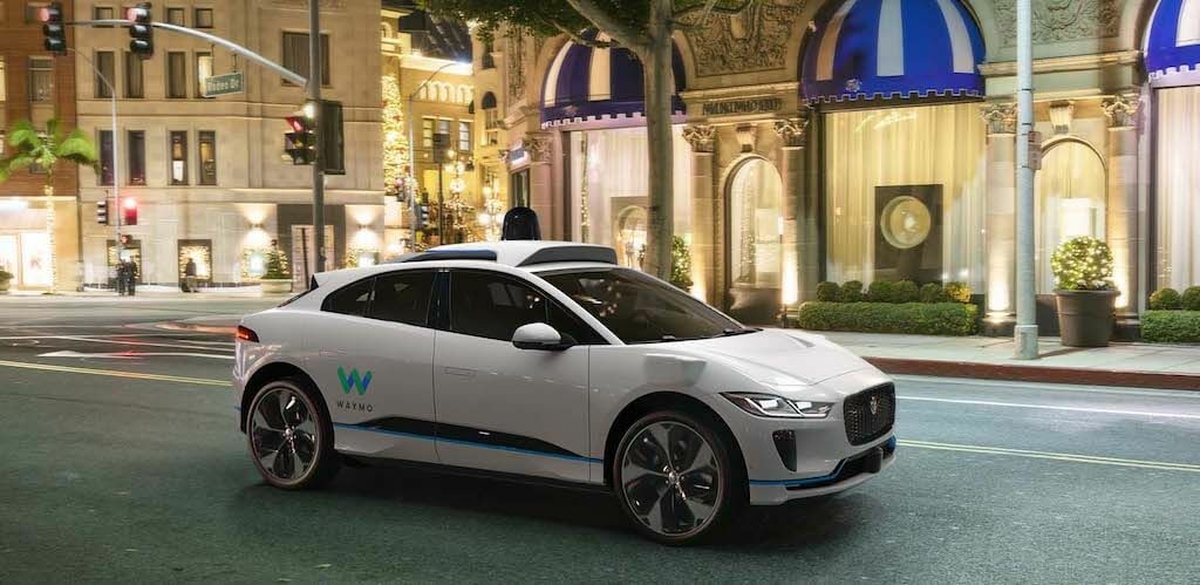 Még idén elindul a Waymo önvezető taxi szolgáltatása