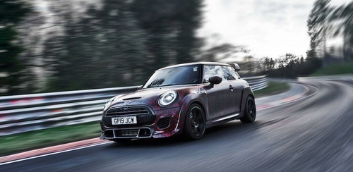 Bemelegítés a Nürburgringen: az új MINI John Cooper Works GP