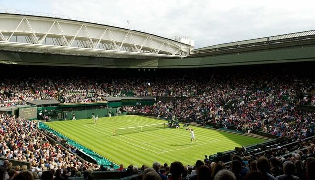 Újrahasznosított ruhákkal és kevesebb műanyag szeméttel startolt el idén Wimbledon