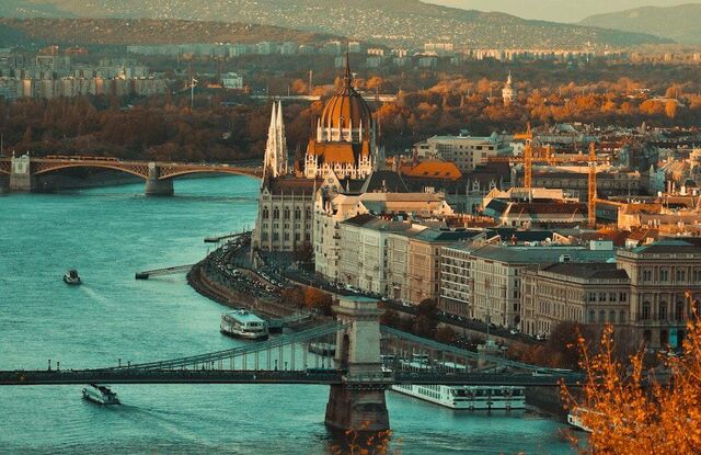 Klímavészhelyzetet hirdettek Budapesten