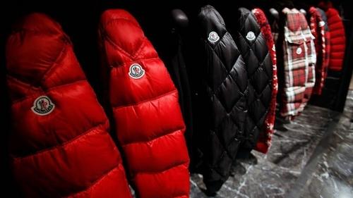 Így lett a Moncler pufidzsekiből státuszszimbólum