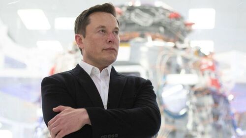 Elon Musk besokallt