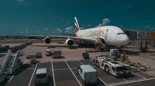 Az Emirates 10 perces gyorsteszttel tervezi szűrni az utasokat koronavírusra