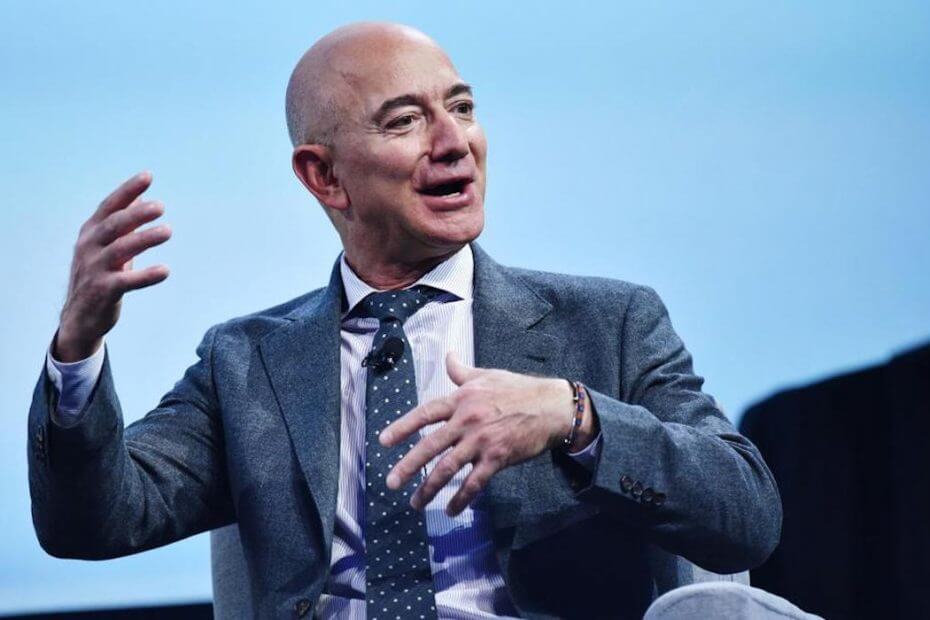 Jeff Bezos - 200 milliárd dollár