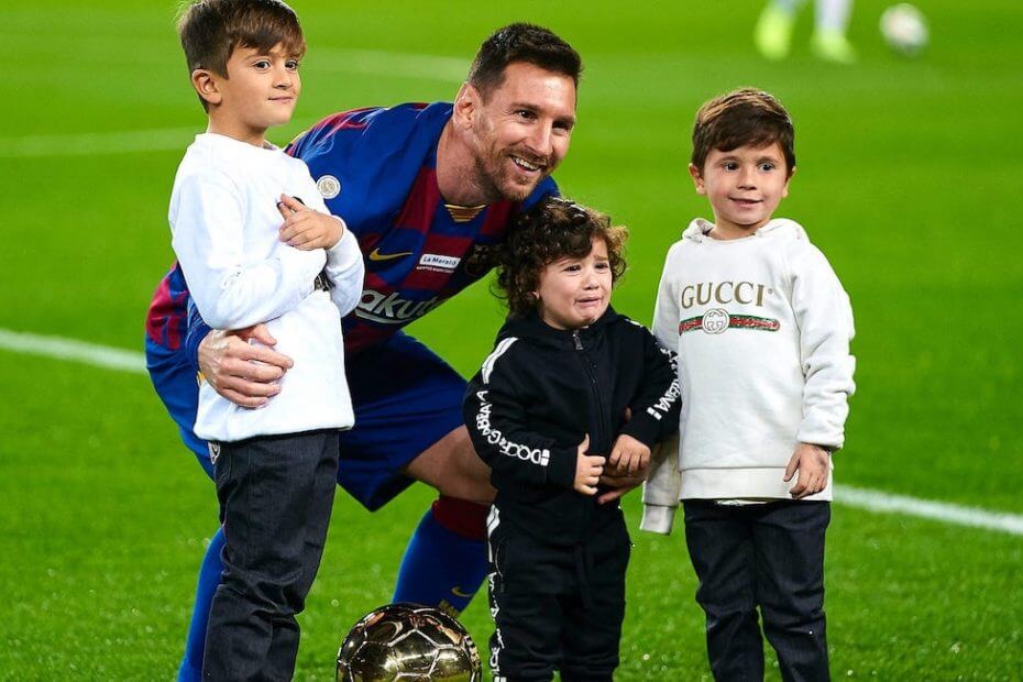 Lionel Messi marad az FC Barcelona játékosa