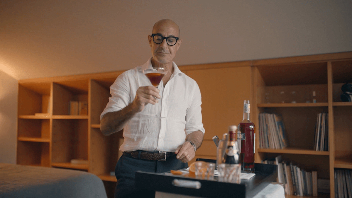 Ezzel a csavarral lesz tökéletes a Negroni - Stanley Tucci szerint