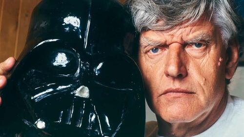 Darth Vader titka még a forgatókönyvbe se került be, most kalapács alá kerül az eredeti verzió