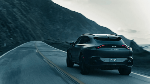 Növekvő pályán az Aston Martin, a gyártó első SUV-ja 200%-kal növelte az eladásokat