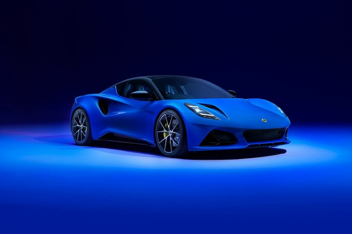 Lotus Emira V6 First Edition: a 405 lóerős autó, mely vezetésre született!