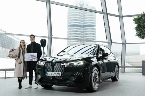 A BMW Group átadta egymilliomodik hálózatról tölthető modelljét