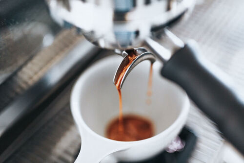 Mire figyelj a kávéfőző otthoni karbantartásánál?