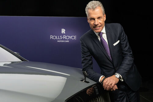 Szárnyal a luxusautó-piac, a Rolls-Royce és a Bentley is történelmi sikerrel zárta az évet