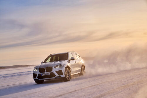 Extrém körülmények között, utolsó téli tesztjeit futja a BMW iX5 Hydrogen