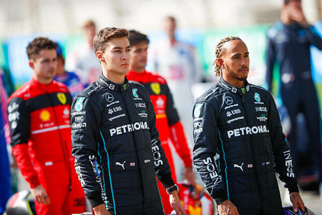 Hamilton és Russell munkaidőn kívül játszadozott a Mercedes csúcsautóival