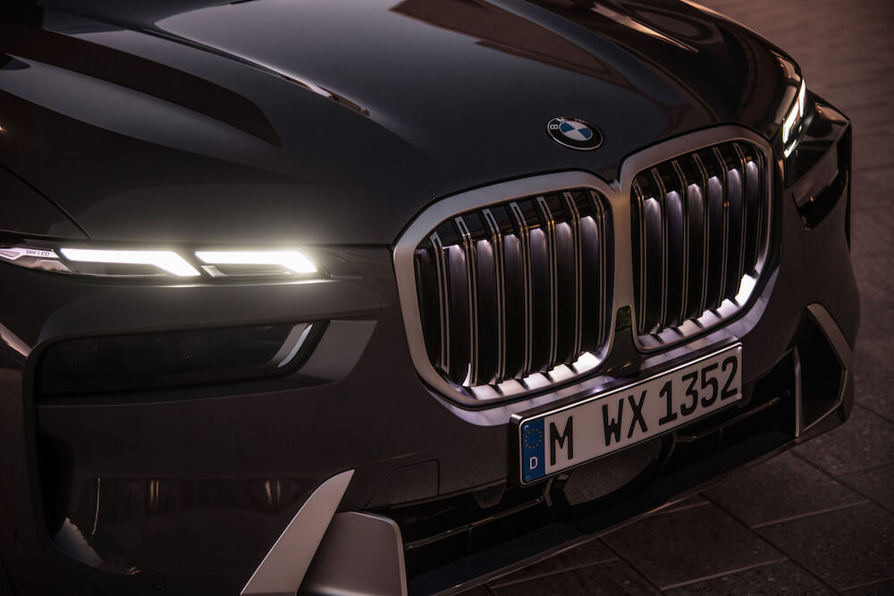 új BMW X7 - hűtőrács
