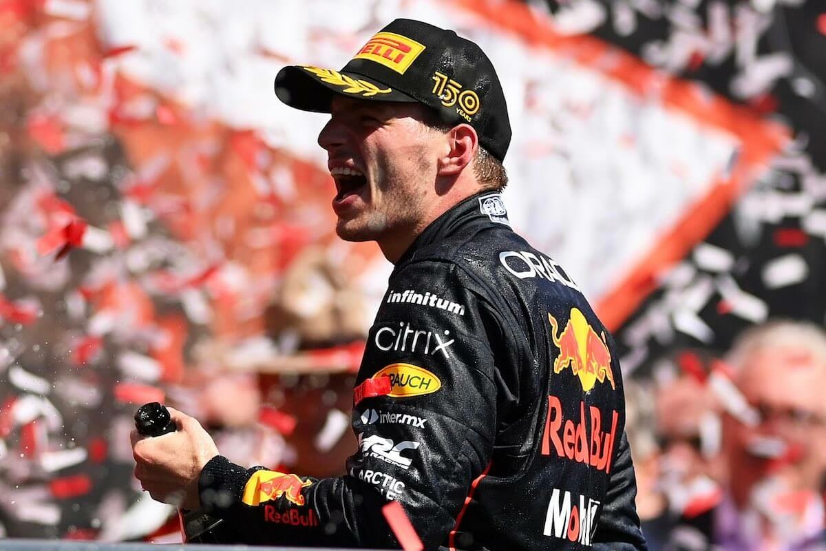 Verstappen magabiztos győzelemmel tovább növelte előnyét összetettben