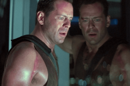 Bruce Willis 34 év után visszatért a Die Hard ikonikus helyszínére