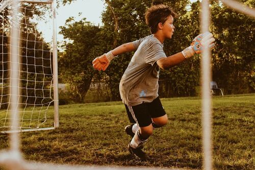 Hogyan segítheted apaként focista gyereked pályafutását?