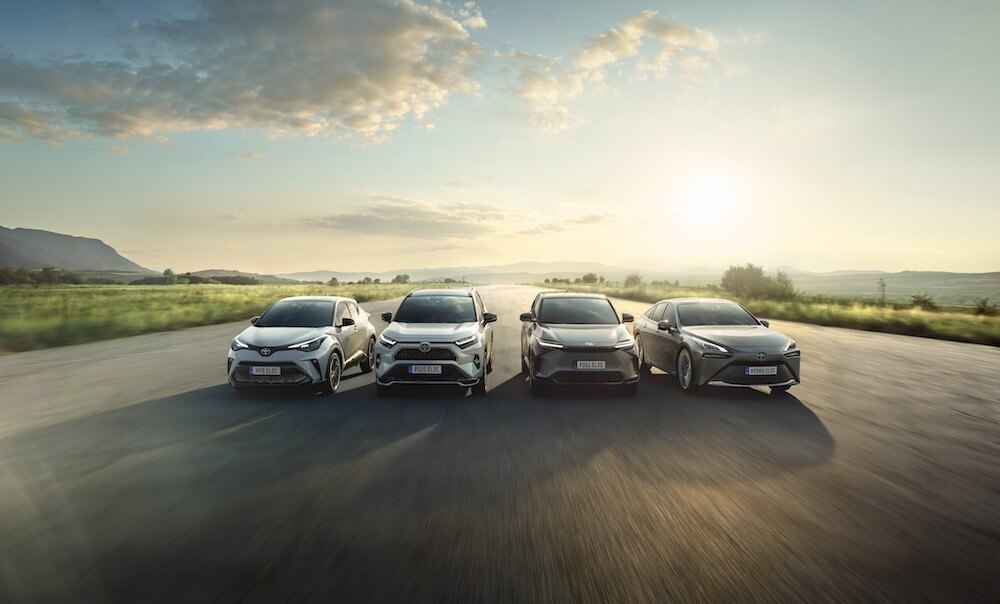 Toyota Beyond Zero - elektromos autó - mobilitás 