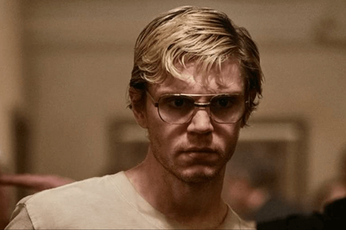 A Megfigyelő és a Dahmer-sztorival nyitó Szörnyeteg széria is folytatást kap a Netflixen