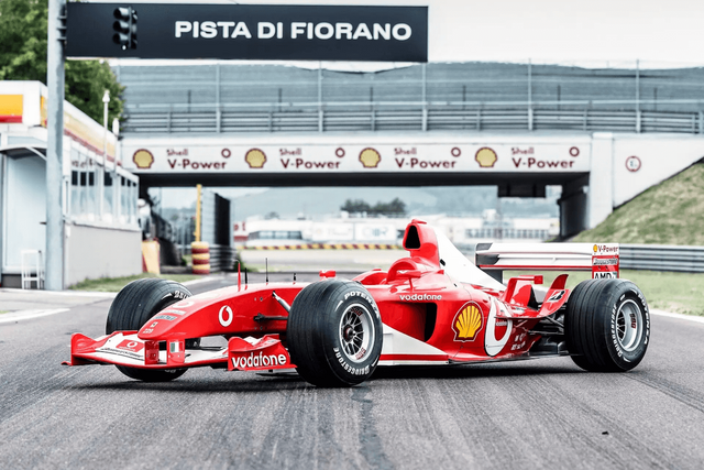 Kalapács alá kerül Michael Schumacher legendás világbajnoki Ferrarija
