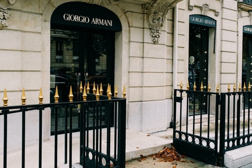 Az Armani is megtalálta a kiskaput az orosz piacra