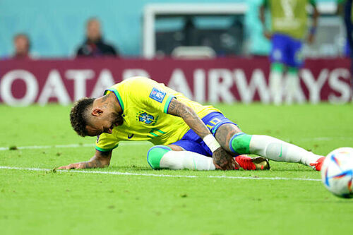 Neymar bokája még mindig kegyetlenül néz ki