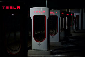 Pécsen épül a következő 5 európai Tesla Supercharger egyike