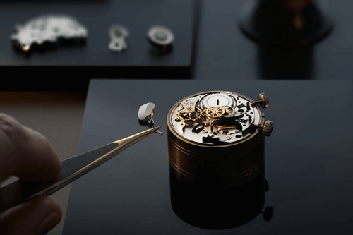 Precízen felújított vintage órákkal kényezteti top gyűjtőit a Jaeger-LeCoultre