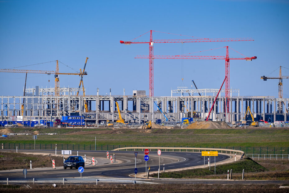 BMW gyár Debrecen építkezés 2023