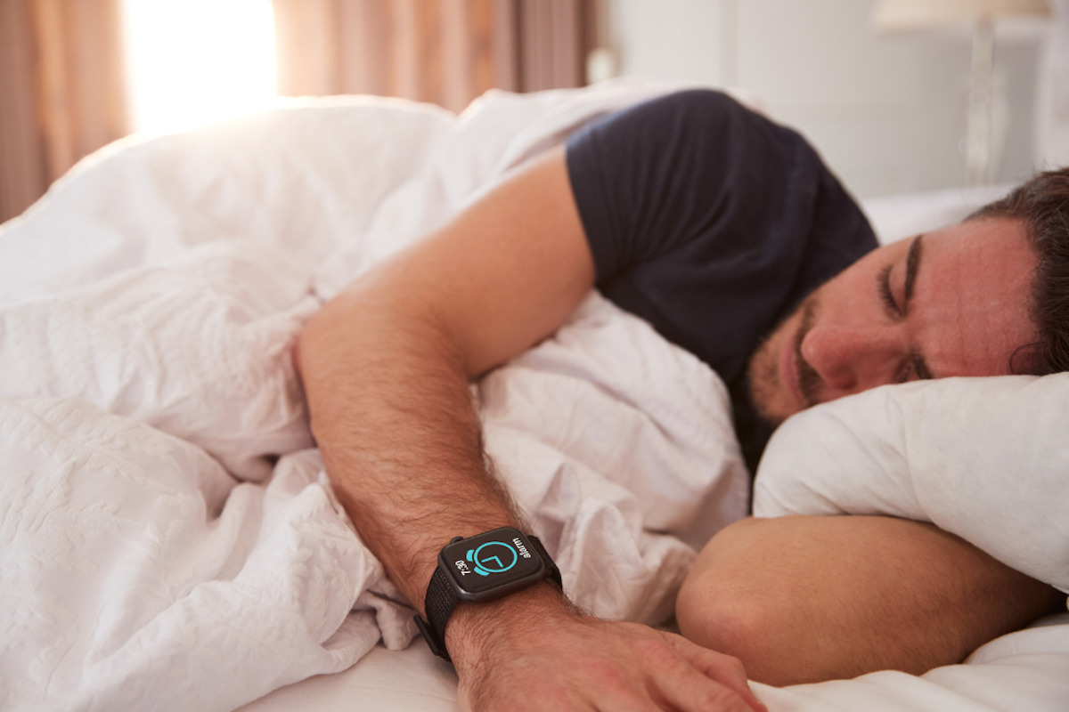 Mit árul el alvásunkról az okosóra