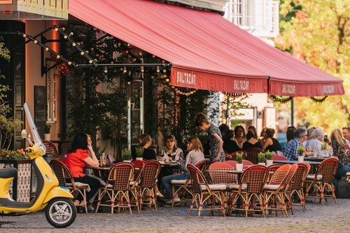 3 év szünet után visszatért a népszerű budai étterem