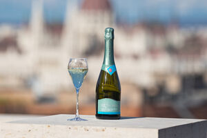 Mindössze 12.000 palack készült a különleges magyar pezsgőből