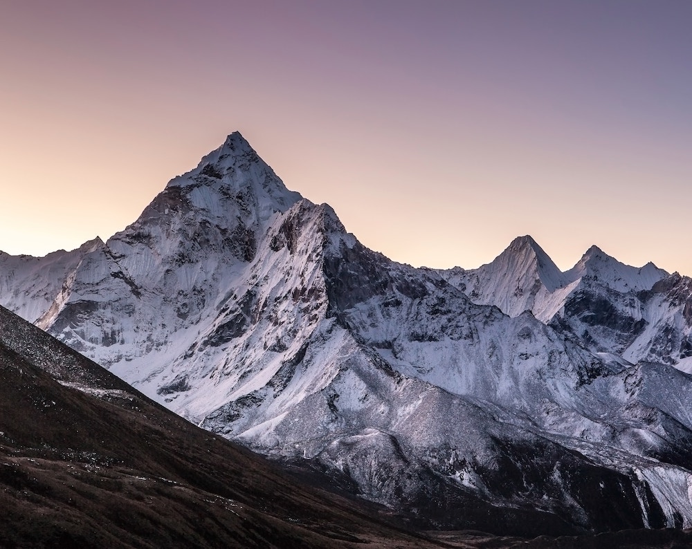 Mount Everest megmászás költségek 2023