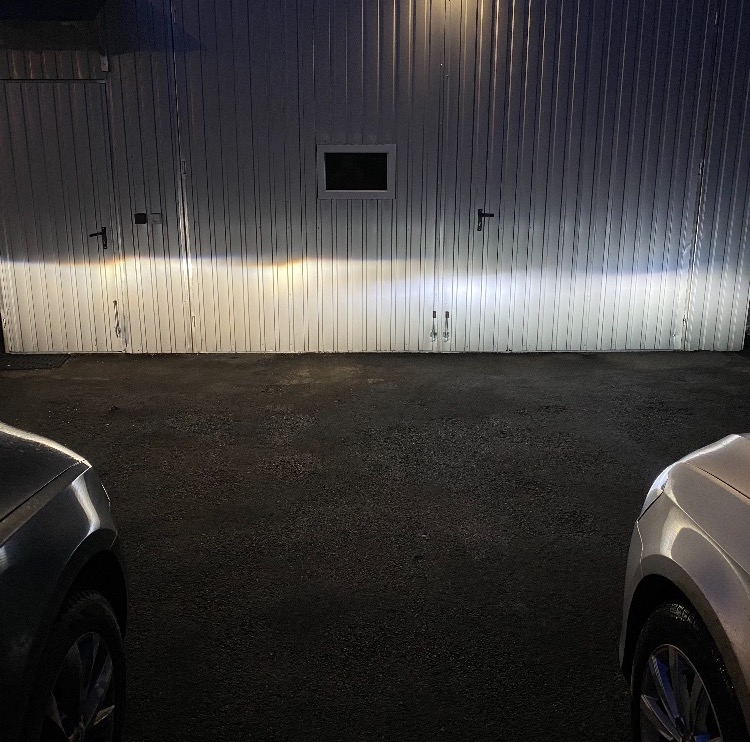 utólagosan beépíthető LED-világítás autókba