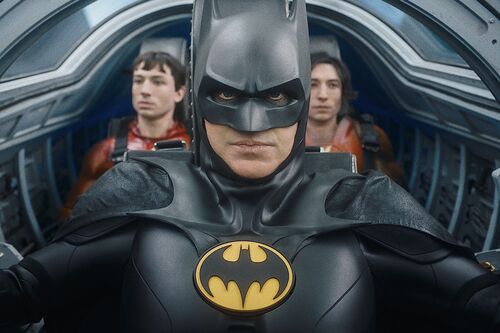 Ezért vonult vissza a bűnüldözéstől Michael Keaton Batmanje a Flashben