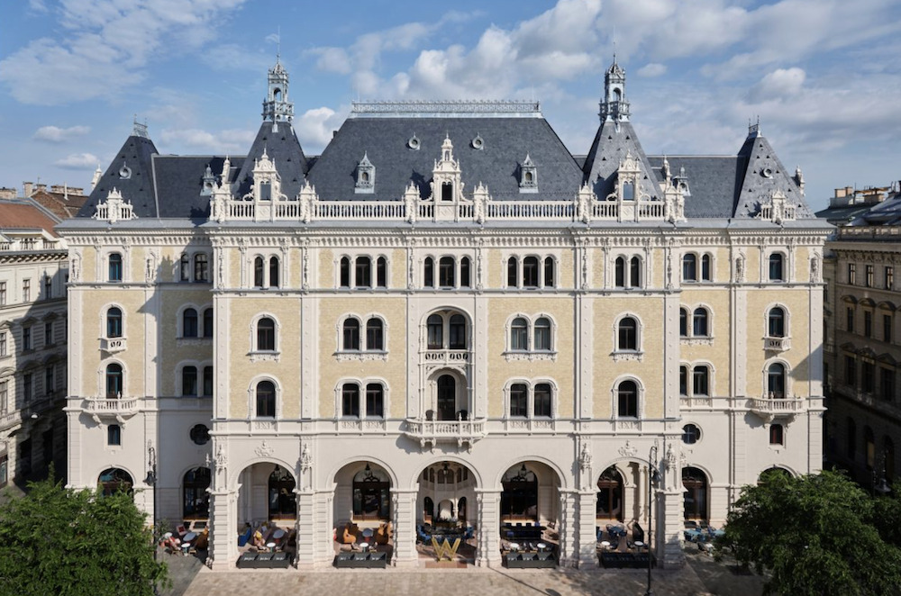 W Budapest hotel - szálloda - luxus