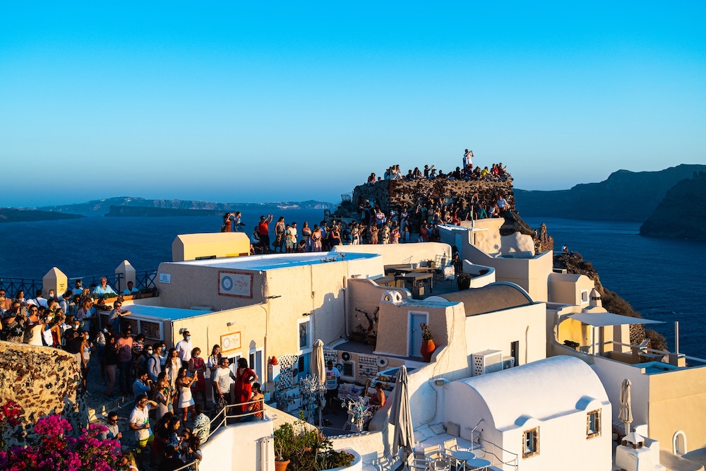Santorini turisták 2023