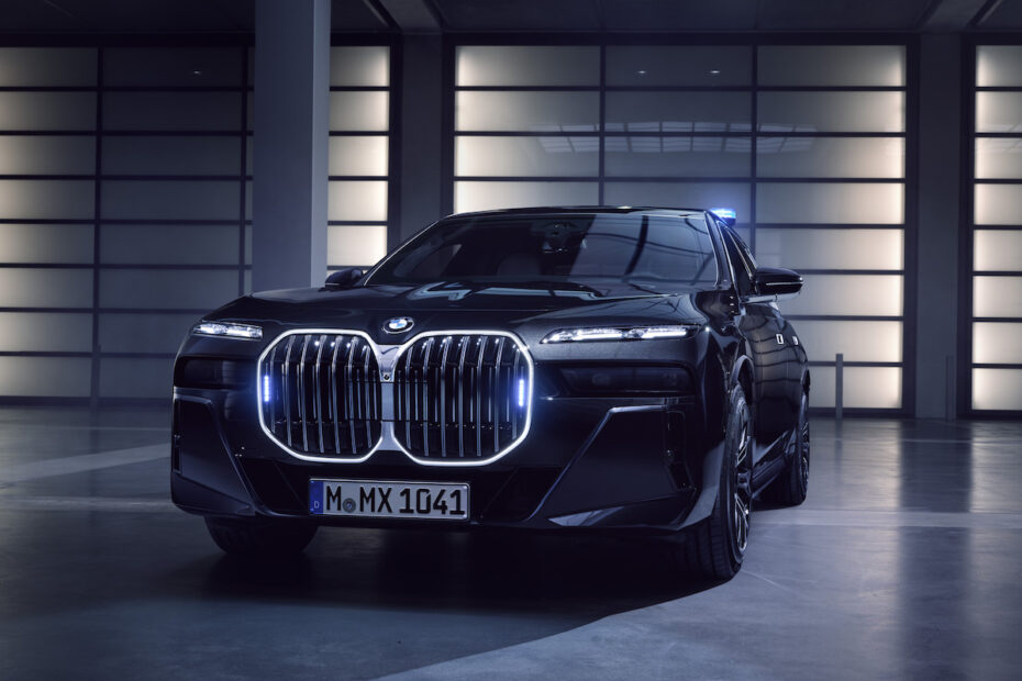 védelmi autó - BMW - autóipar - online férfimagazin
