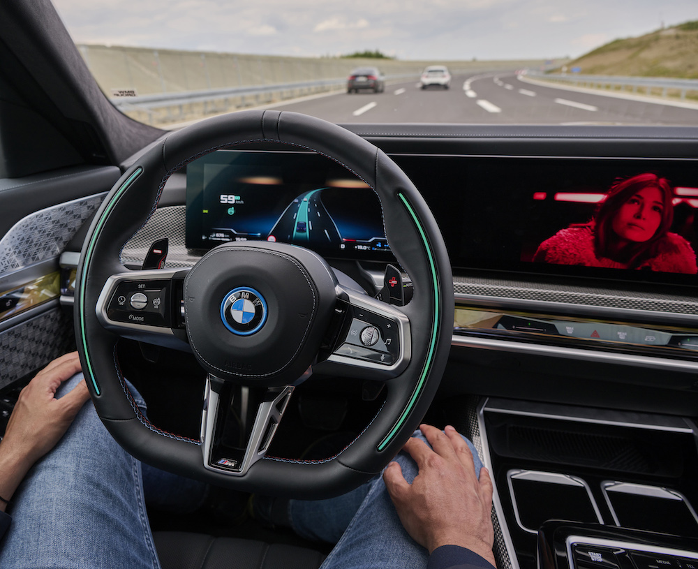 7-es BMW automatizált vezetés