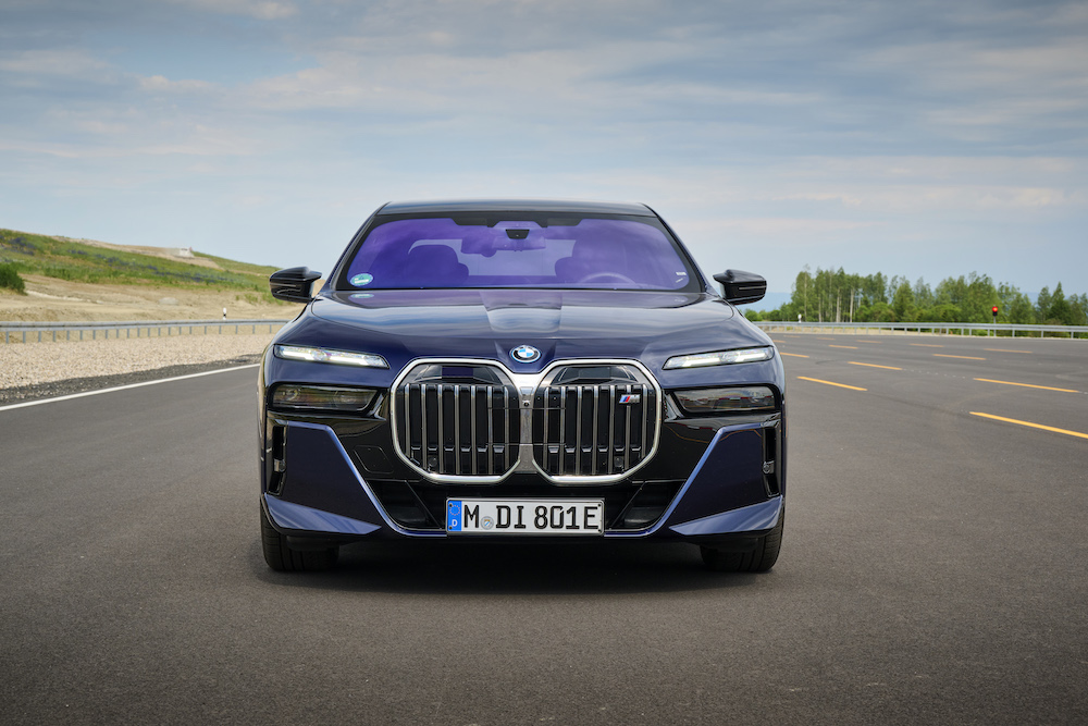 7-es BMW automatizált vezetés - online férfimagazin