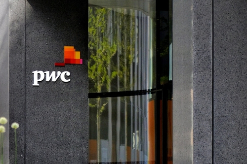 Debrecenben terjeszkedik a PwC Magyarország