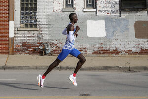 A maratonfutás világrekorderének edzésprogramja minden képzeletet felülmúl
