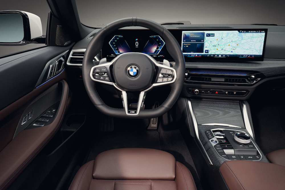 új 4-es BMW kabrió beltér
