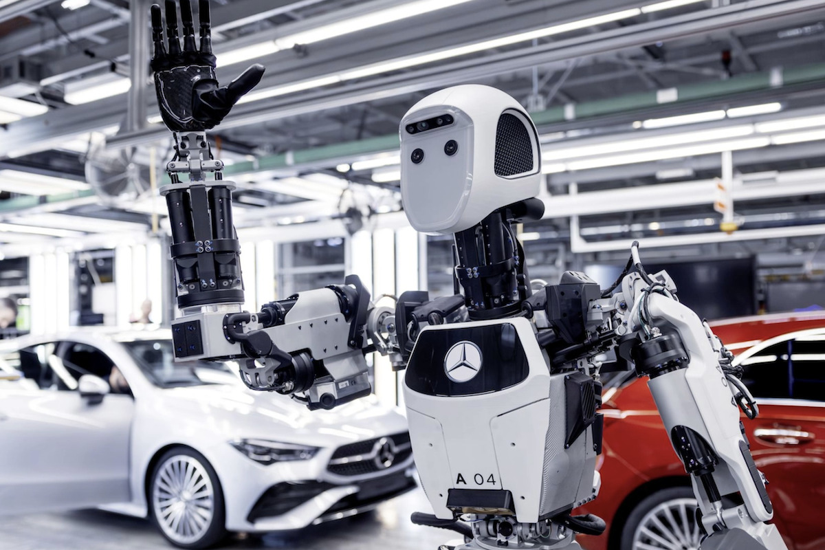 Mercedes - humanoid robot - kecskemét - online férfimagazin