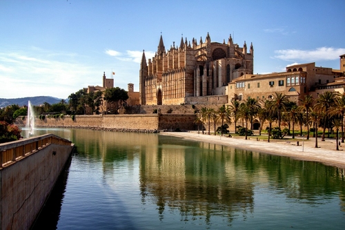 Mallorca besokallt, megszorító intézkedésekkel korlátoznák a tömegturizmust